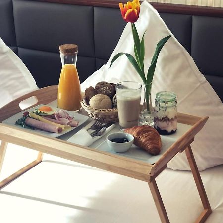 Business Hotel Vega Wrocław Eksteriør bilde