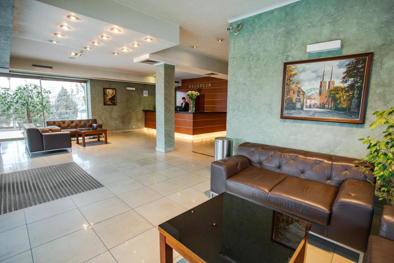 Business Hotel Vega Wrocław Eksteriør bilde