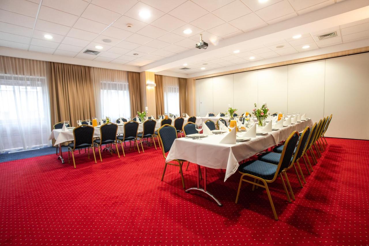 Business Hotel Vega Wrocław Eksteriør bilde