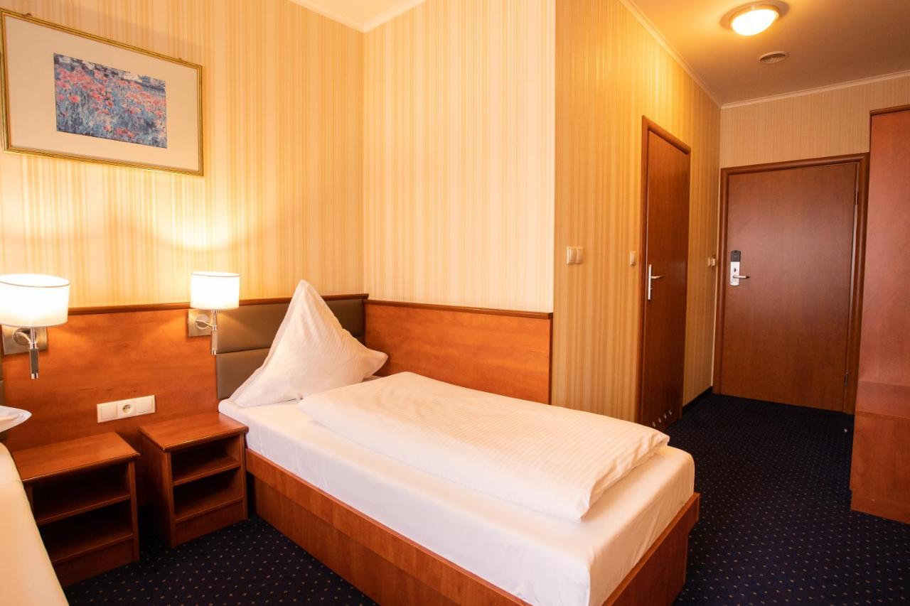 Business Hotel Vega Wrocław Eksteriør bilde