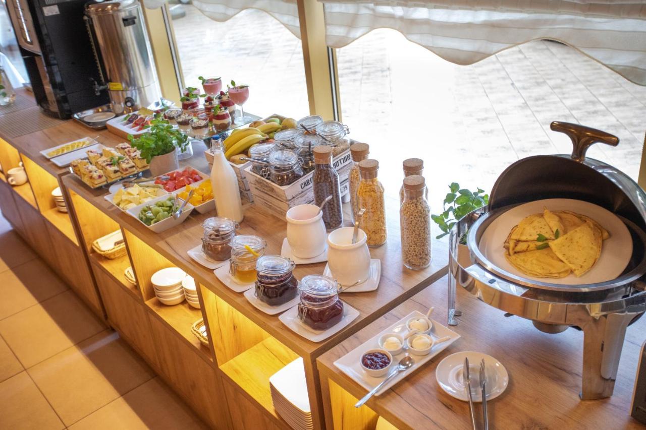 Business Hotel Vega Wrocław Eksteriør bilde