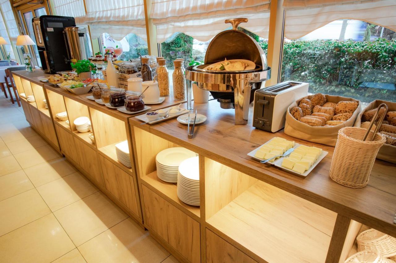 Business Hotel Vega Wrocław Eksteriør bilde