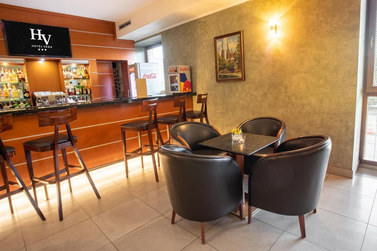 Business Hotel Vega Wrocław Eksteriør bilde