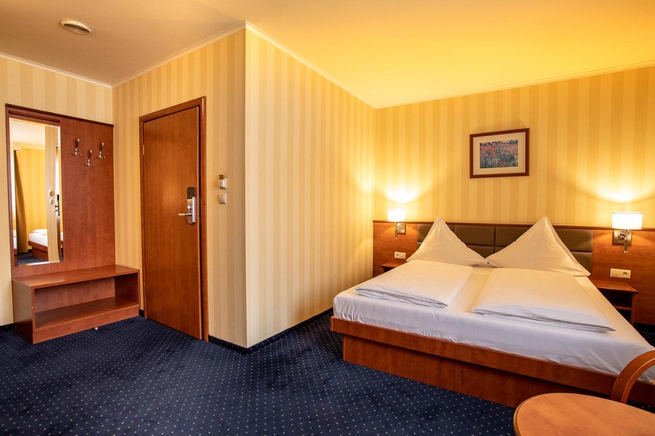 Business Hotel Vega Wrocław Eksteriør bilde
