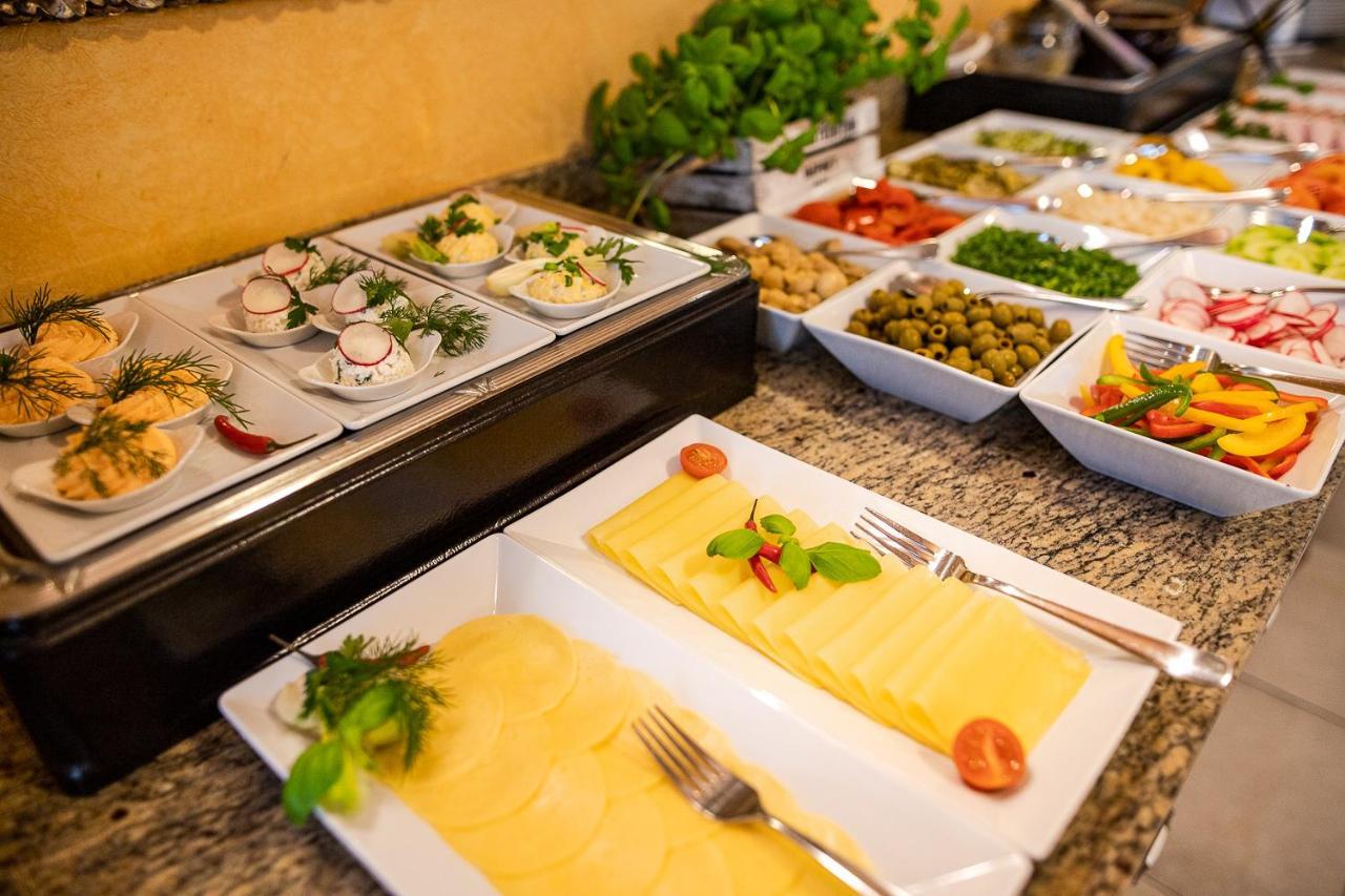 Business Hotel Vega Wrocław Eksteriør bilde