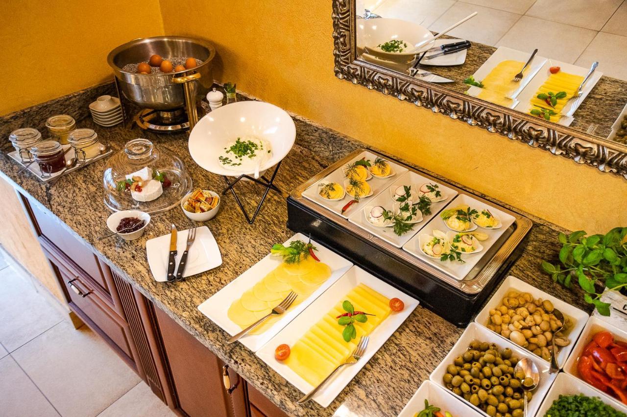 Business Hotel Vega Wrocław Eksteriør bilde