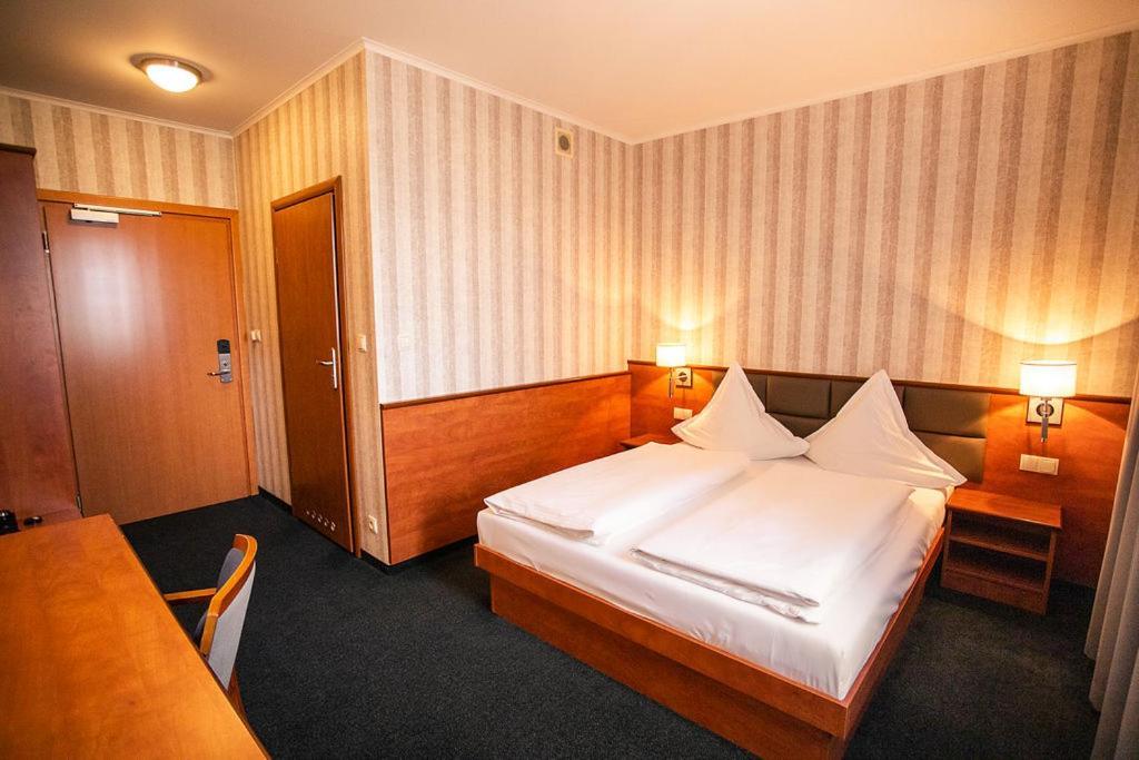 Business Hotel Vega Wrocław Eksteriør bilde